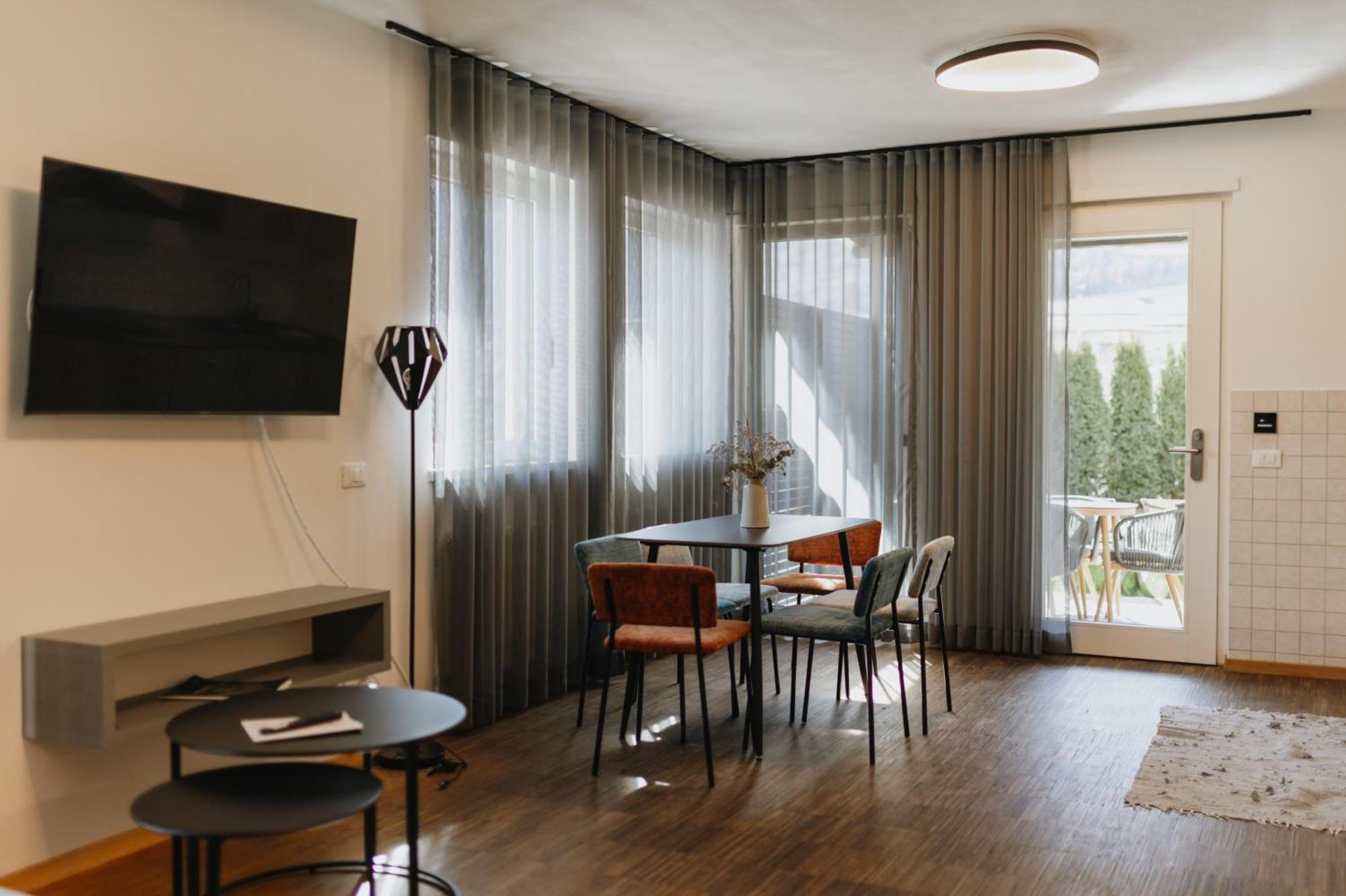 Residence Montani Laces Ngoại thất bức ảnh